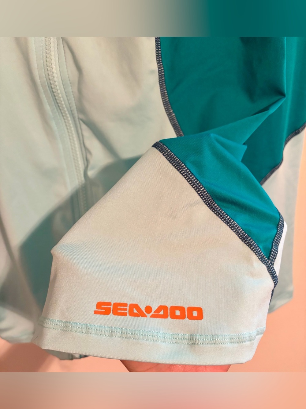 NWT Women’s Sz L Seadoo Full Zip Long Sleeve Swim Rashguard Top Aqua Colorblock - Picture 10 of 16